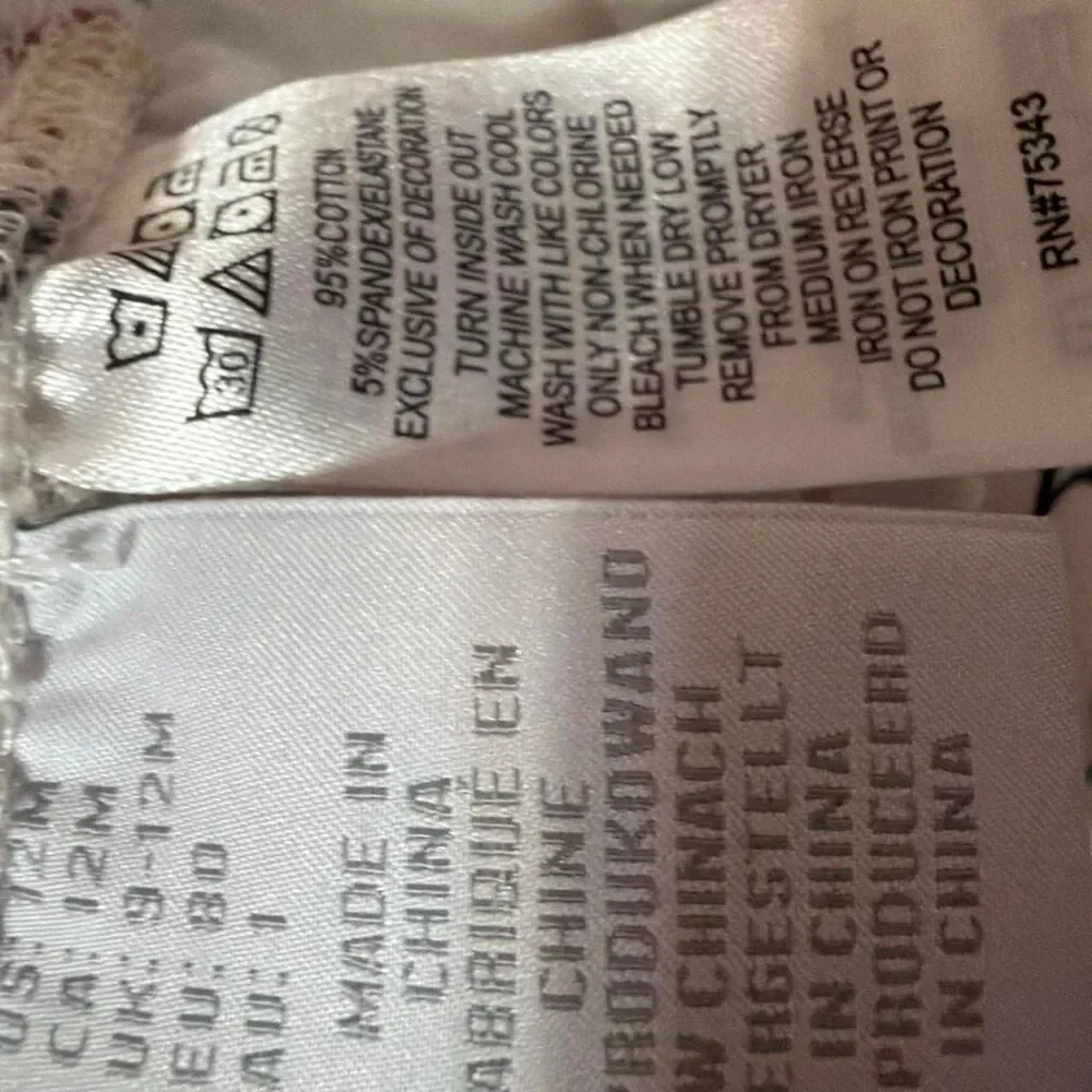 Carter-s baby girl bundle - Size 12months